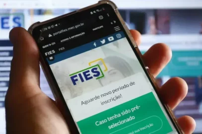 Criado em 2001, o Fies concede financiamento a estudantes de cursos de graduação em instituições de educação superior privadas • Divulgação/Agência Brasil